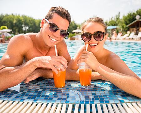 POOLSIDE